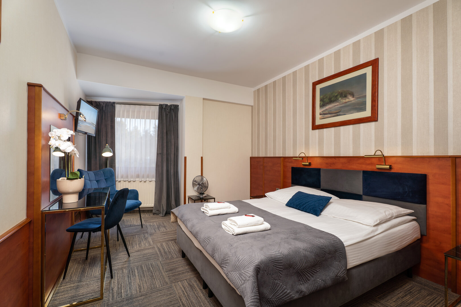 POK&Oacute;J DWUOSOBOWY nr 205 (drugie piętro)